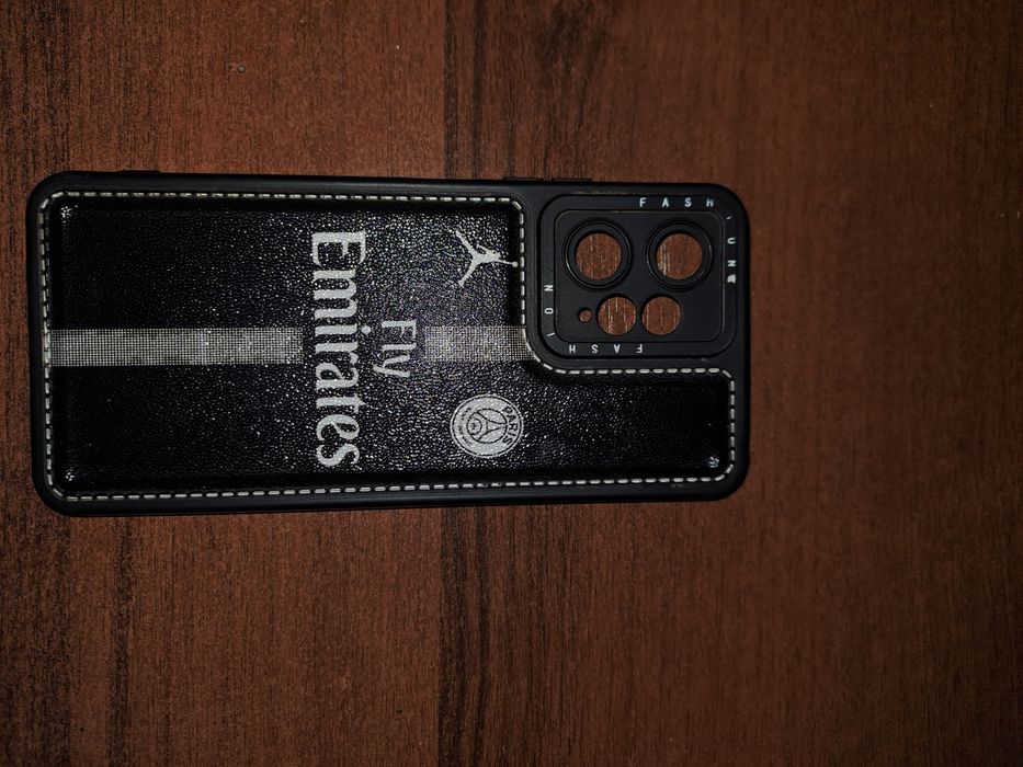 3 чехла на 3 телефона