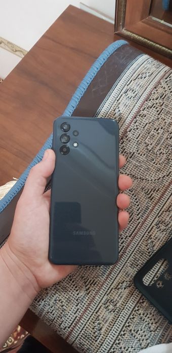 Samsum A13 4/64 karobka dakument bor