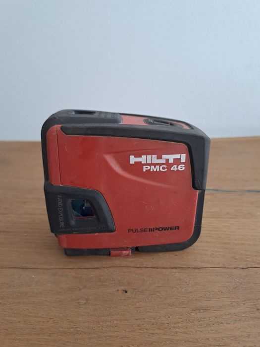 Vând nivela laser Hilti PMC 46