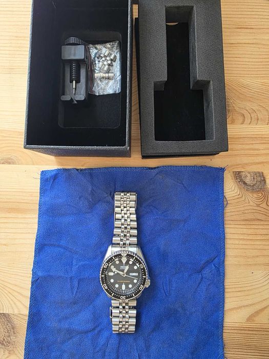 Seiko SKX007J – Diver automat 200m, varianta „Made in Japan"
