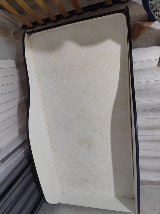 Продам кровать машинку