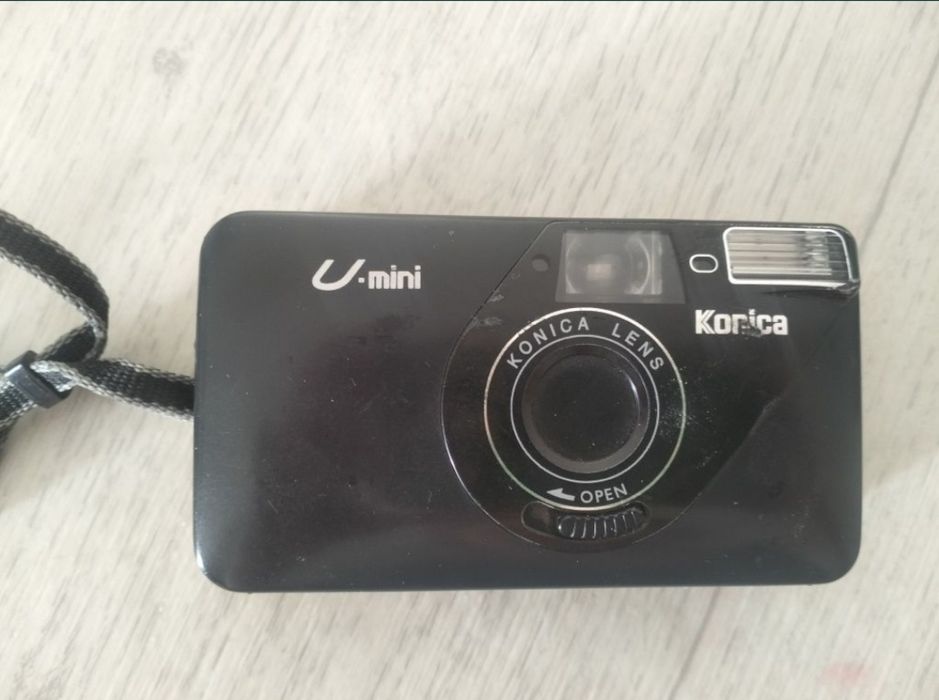 Продам фотоаппарат Konica U-Mini