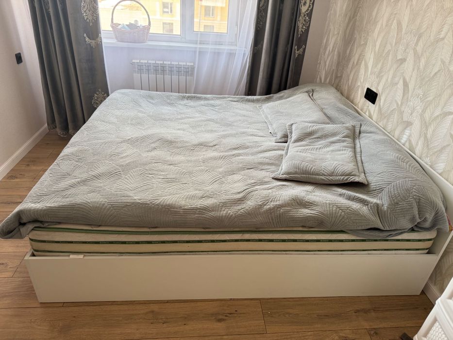 Кровать двух спальная