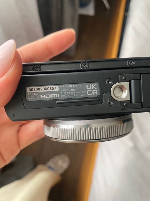 Canon G7X Mark III