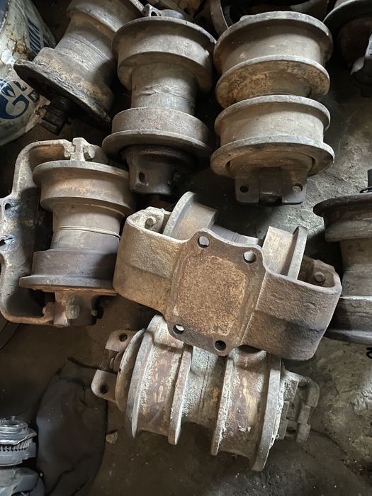 Башмаки , катки , направляющие и др.