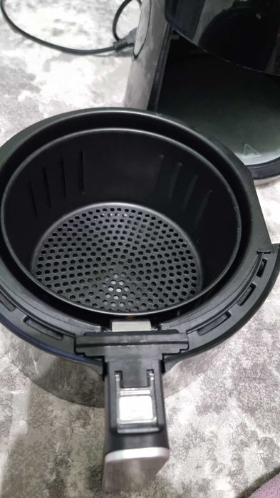 Чисто нов фритюрник (AIR FRYER)