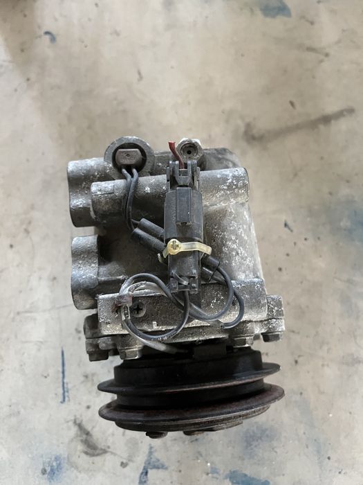 Compresor clima Mitsubishi Fuso Canter