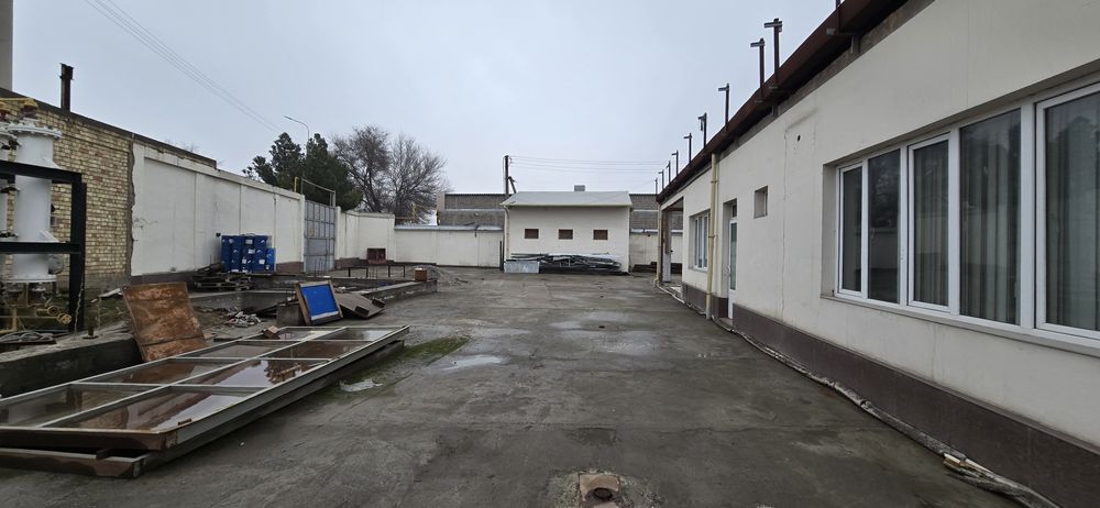 Сдам объект под бизнес 30-соток 2000-квм