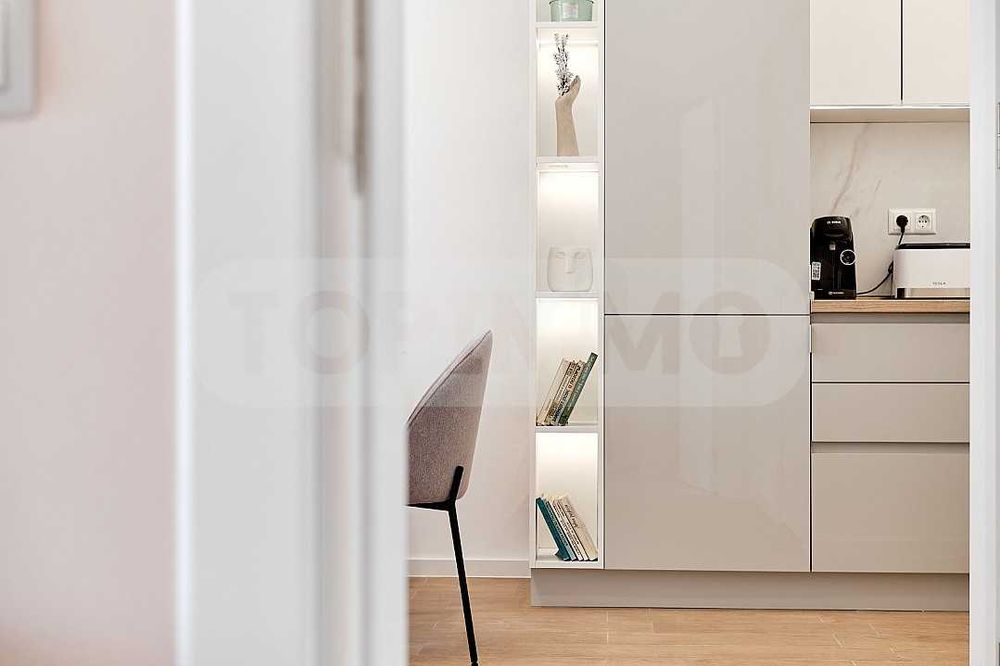 Дава се под наем Двустаен апартамент в Варна, м-т Св. Никола - 64 кв.м за 800 € - Снимка #7