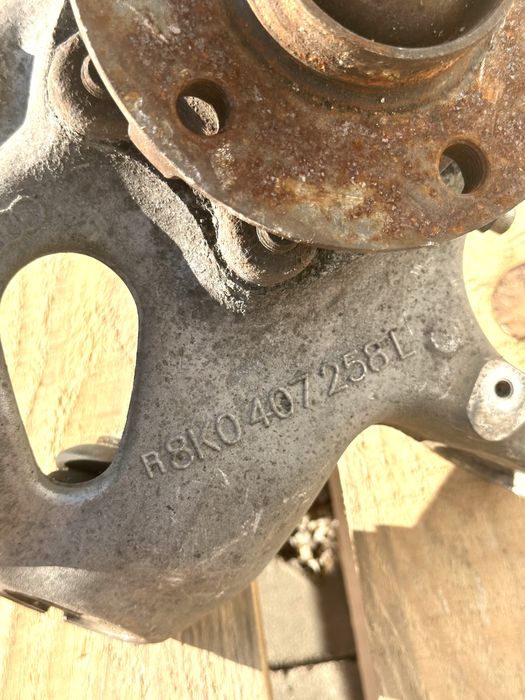 Десен шенкел AUDI A6 A7 Q5 8K0407258L