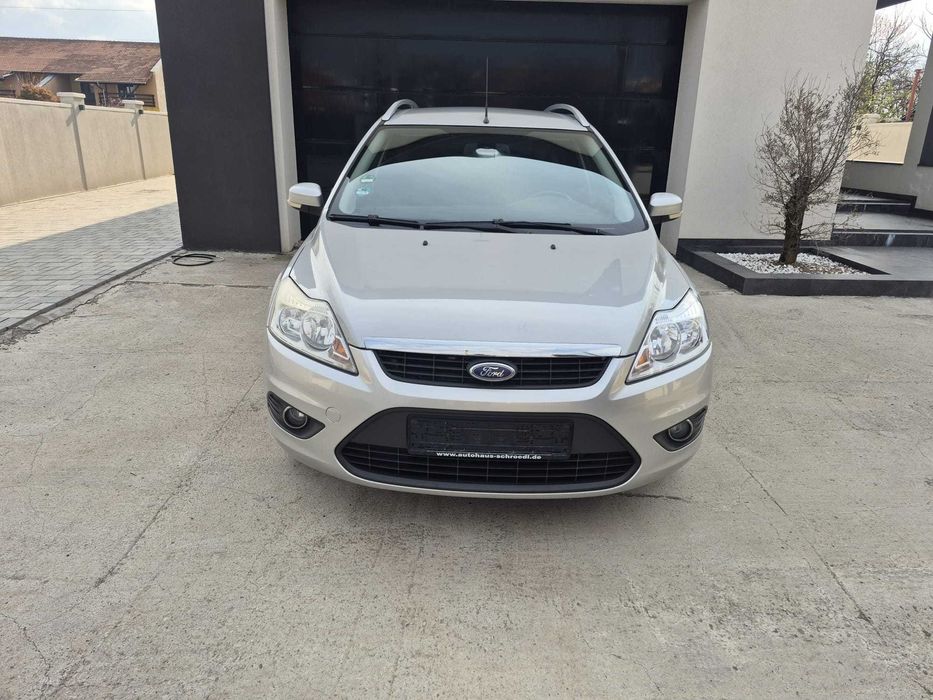 Ford Focus 1.6i benzina 2009 101 c.p