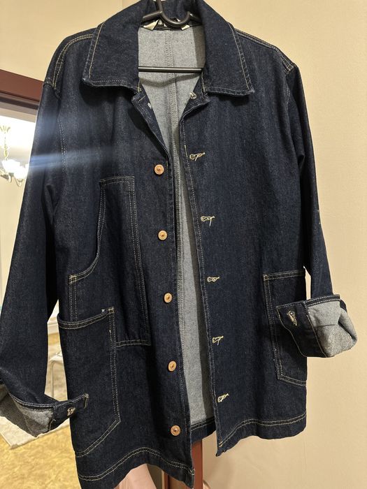 Продам теплый бомбер и джинсовку