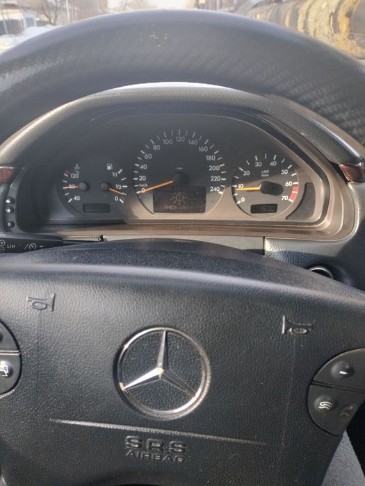 Мерседес 210 рейсталинг 2.0 объем