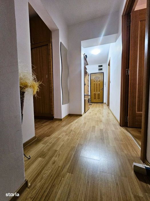 Apart. 4 Camere de Vânzare – Cart. E3, Etaj 3/4, Mobilat și Utilat