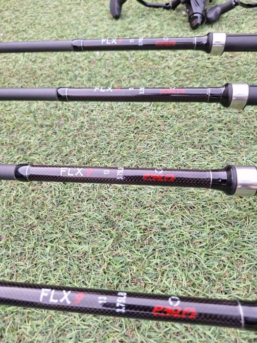 SET 4 Lansete PRO FL FLX9 3.90 3.75Lbs NEW 2024

Produs NOU cu livrare