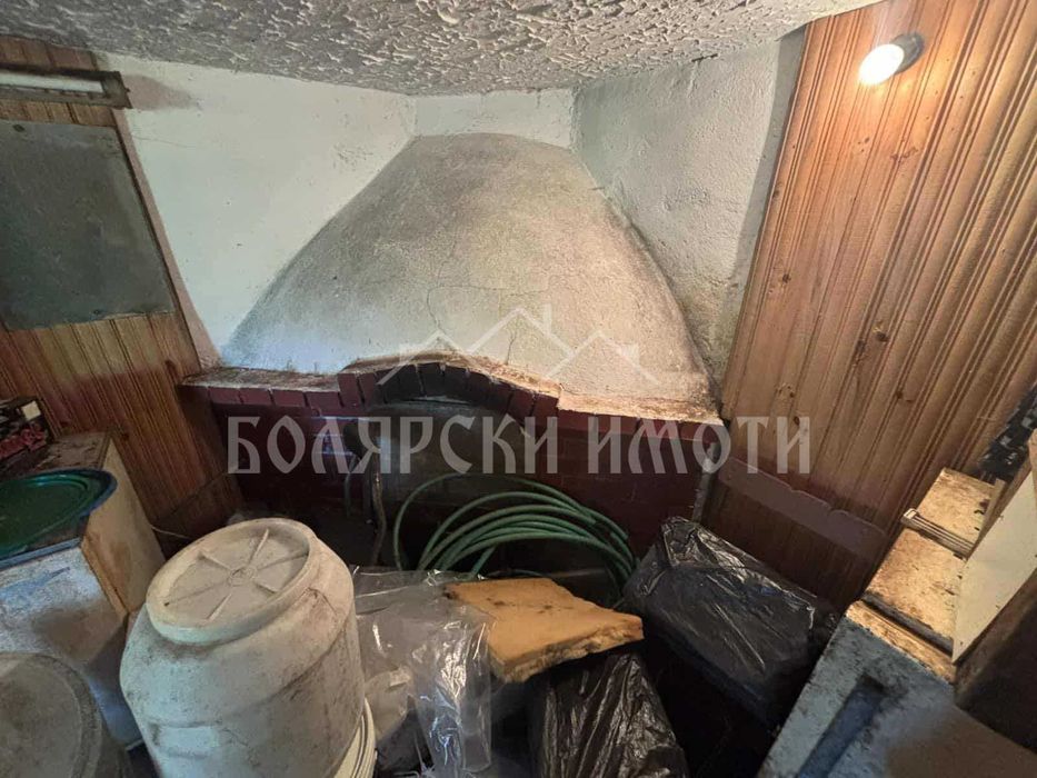 Масивна Тухлена Къща в м.Козлуджа