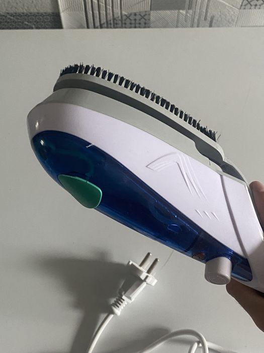 Ручной отпариватель одежды