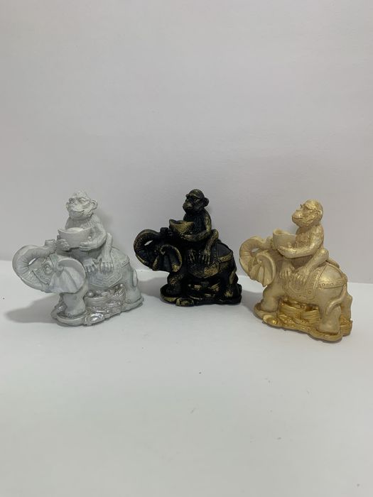 Статуэтки ручной работы