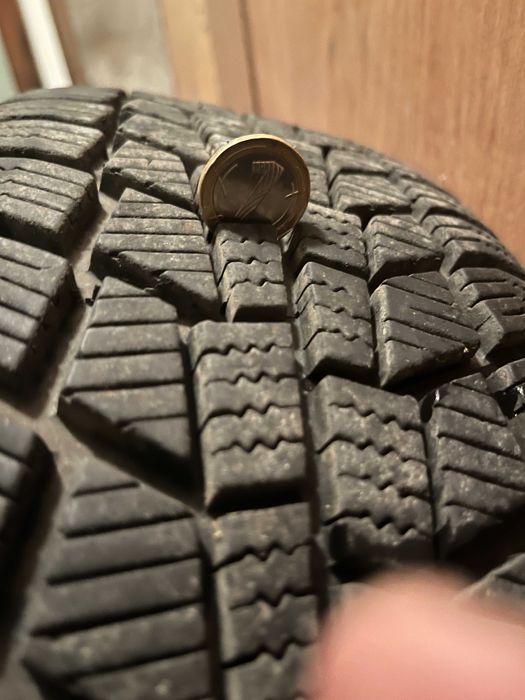 4 броя Зимни гуми GISLAVED с джанти 195/65/15 ДОТ2020