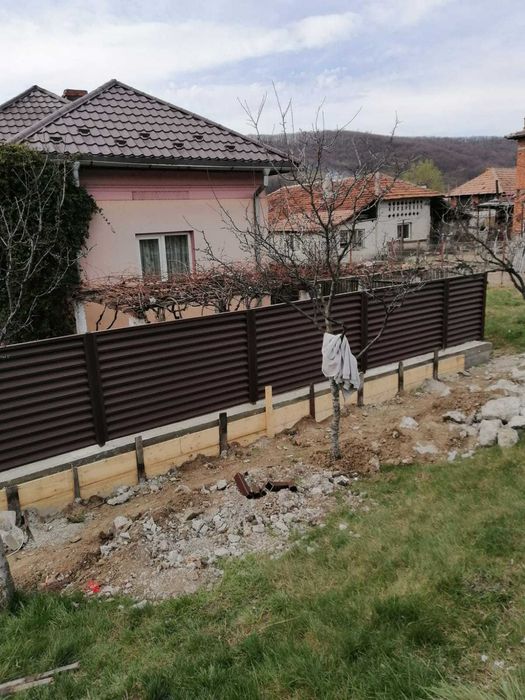 Garduri din sipca metalica si alte modele (jaluzele, tabla, plasa BCA)