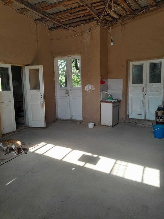 Залинида ховли сотилади тахминан 170 кв