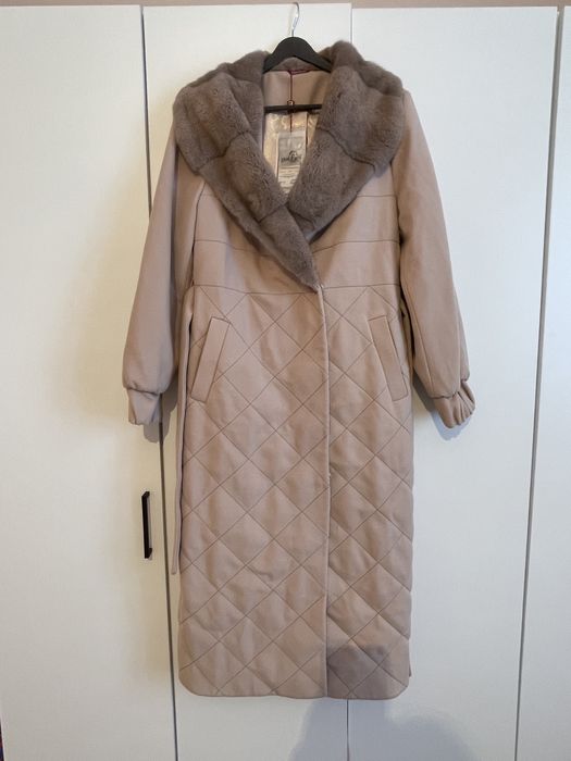 Продается Новое пальто