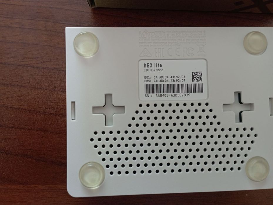 Маршрутизатор MikroTik hEX lite