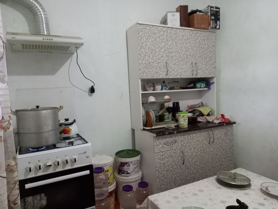 Үй сатылады 3 бөлмелі