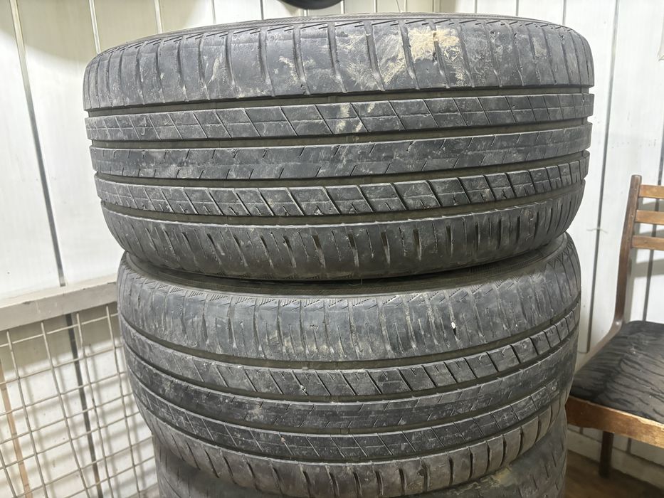 235_50_18 два баллона.