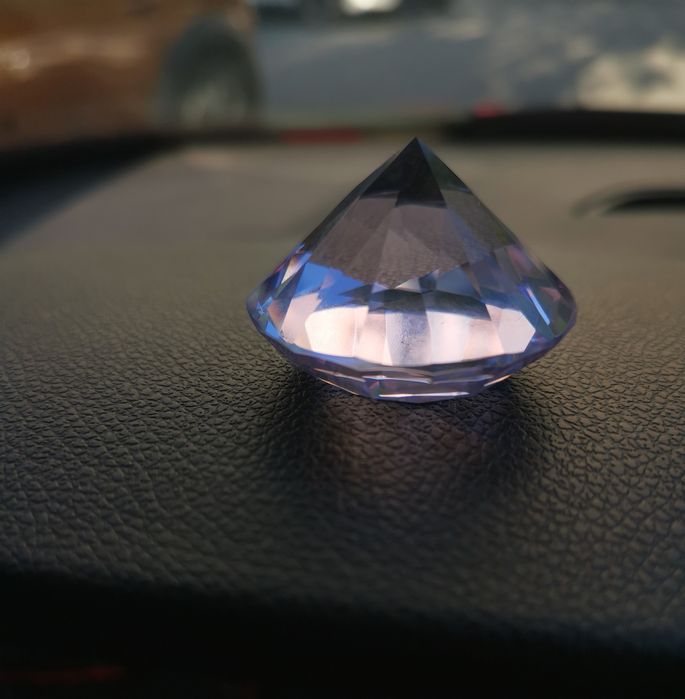 Diamant decorativ sticlă