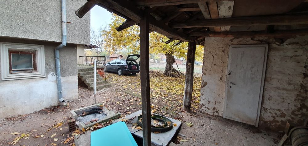 Продава се Къща в Брусарци - 300 кв.м за 68 €/кв.м - Снимка #3