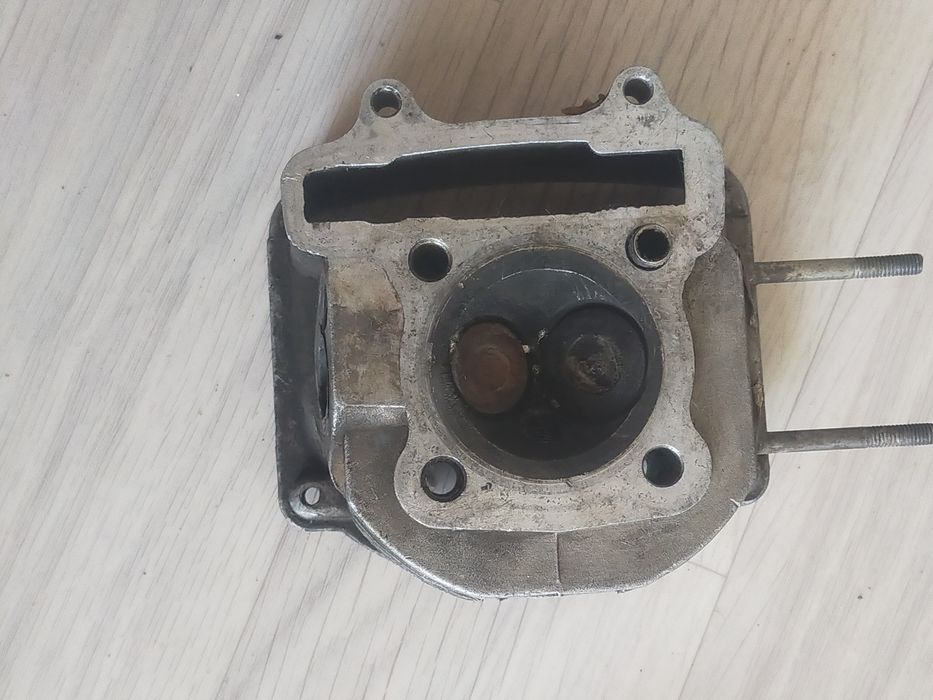 Продается на мопед запчасти