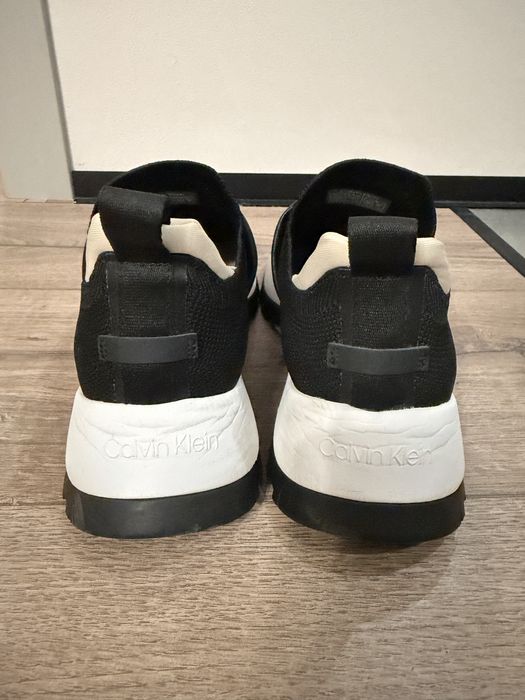 Продам слипоны Calvin Klein