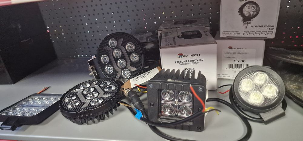 Set lampi remorca LED 12-24V cu magnet si control wireless pret 480 si