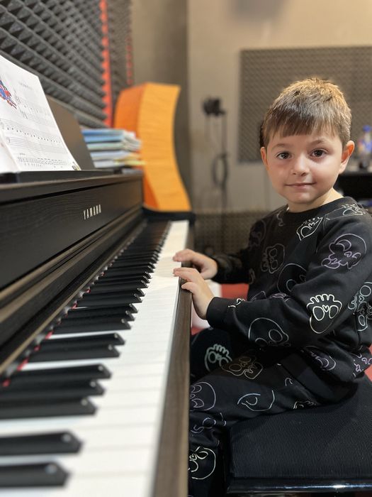 Ore de pian în Ghencea – Studio profesional