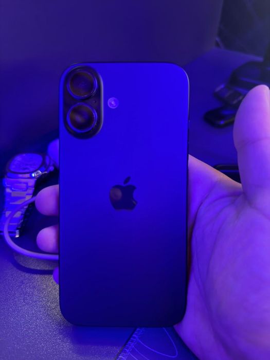 Айфон 16 128 гб срочно