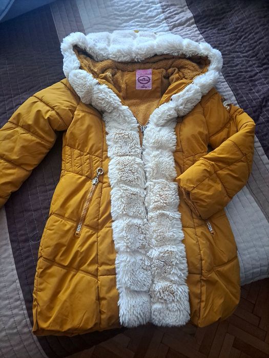 Зимно яке с пухена яка