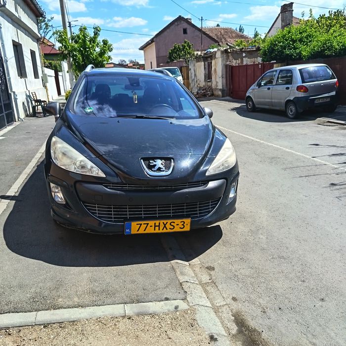 Vând pejo  în stare buna