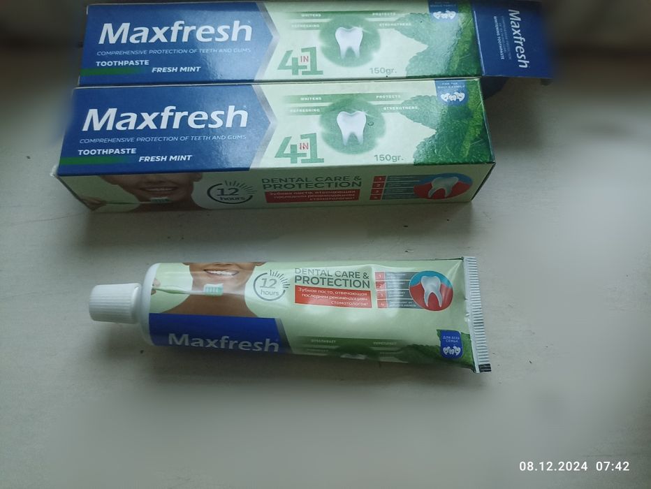 Зубная паста Maxfresh и шампунь Sveet Berry