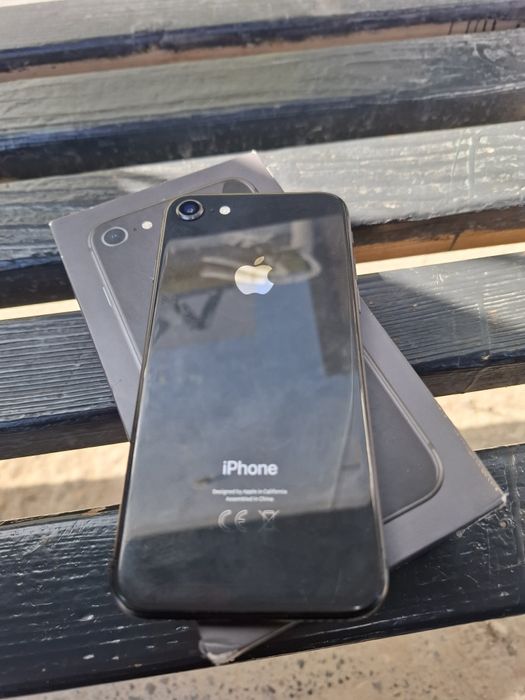 Iphone 8 с хорошим состоянием
