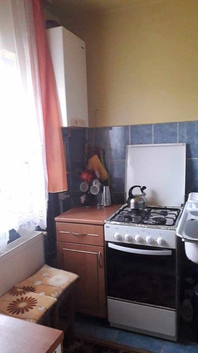 Vând garsonieră, Motorului