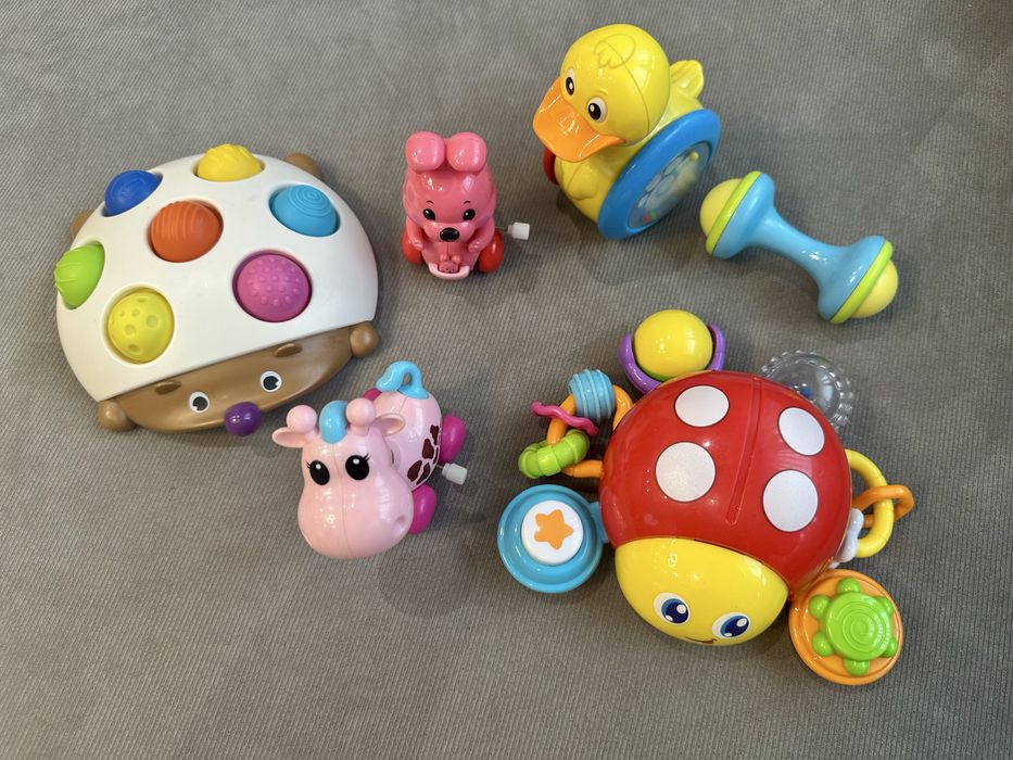 Бебешки играчки за количка/дрънкалки/книжки/музикални