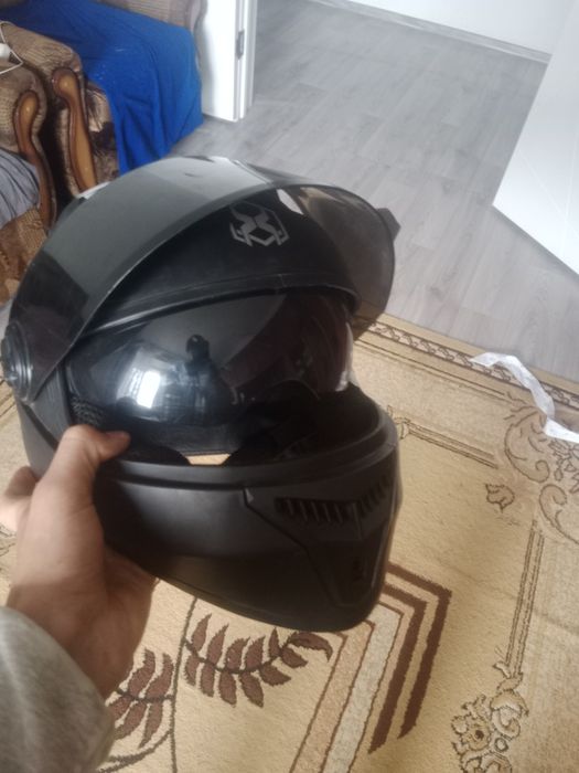 Продам мото шлем