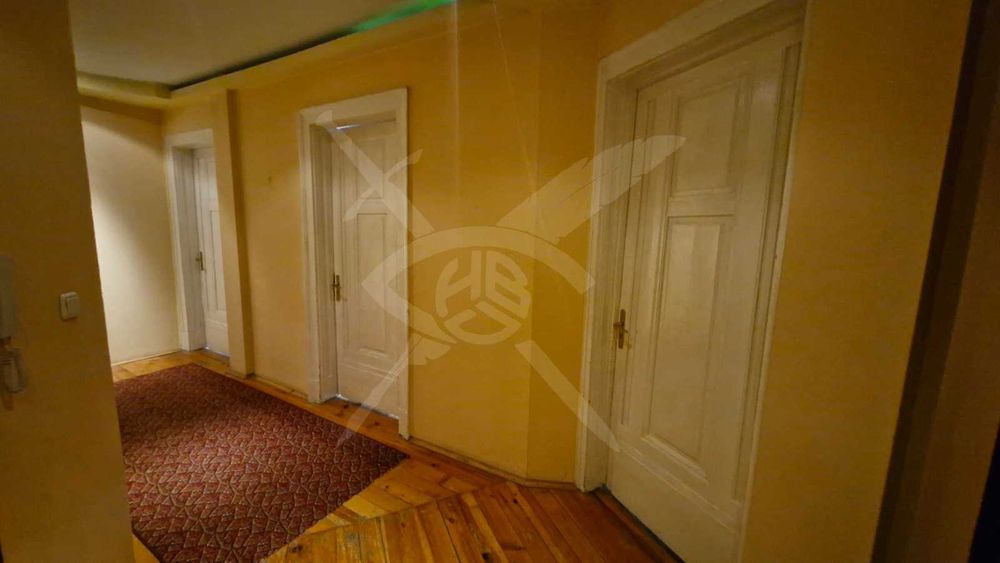 Продава се Тристаен апартамент в Асеновград - 90 кв.м за 1278 €/кв.м - Снимка #2