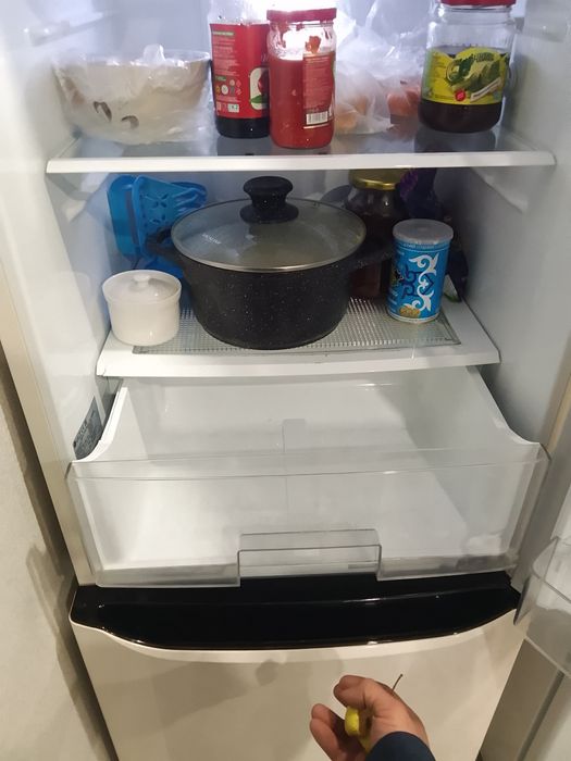 Продам холодильник LG срочно