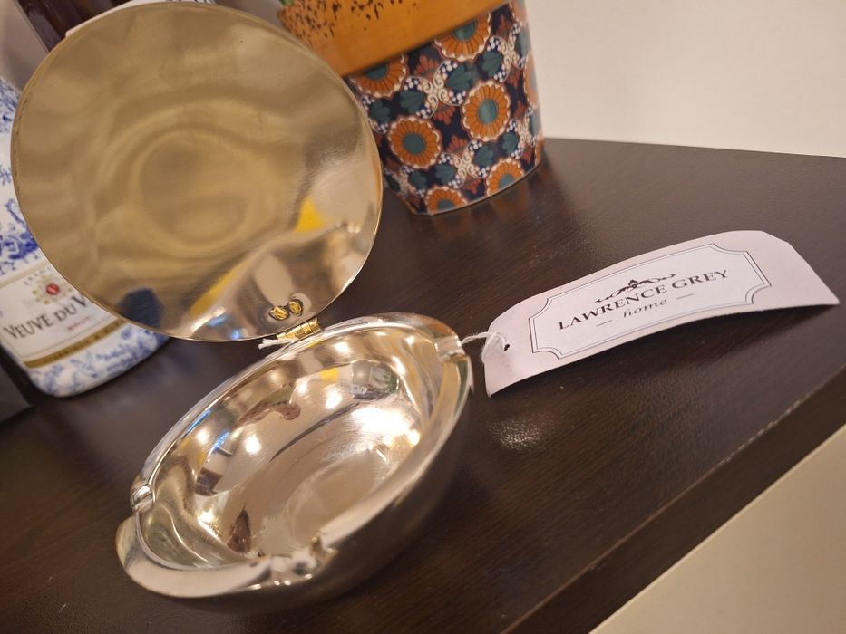 За колекционери Табла за пепел / пепелник Lawrence Grey