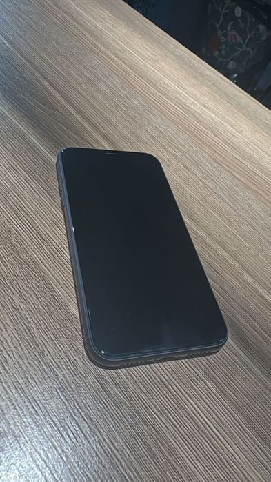 Продам iPhone 11 64Gb