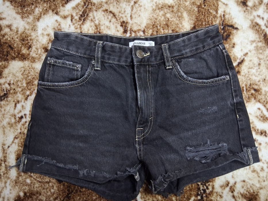 Черни къси гащи Pull&Bear