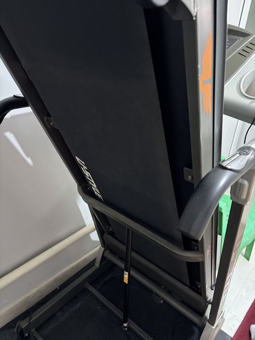 Продам беговую дорожку