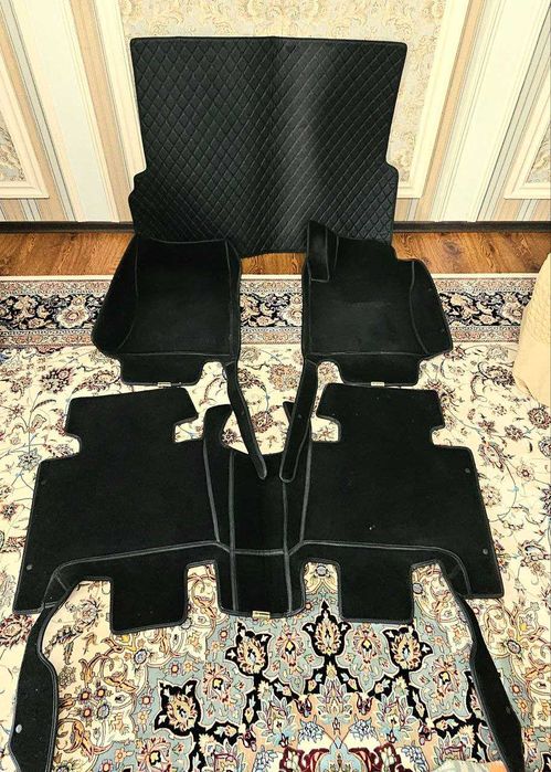 Продам новые комплект чехлы и коврики для иномарок (100% оригинал)